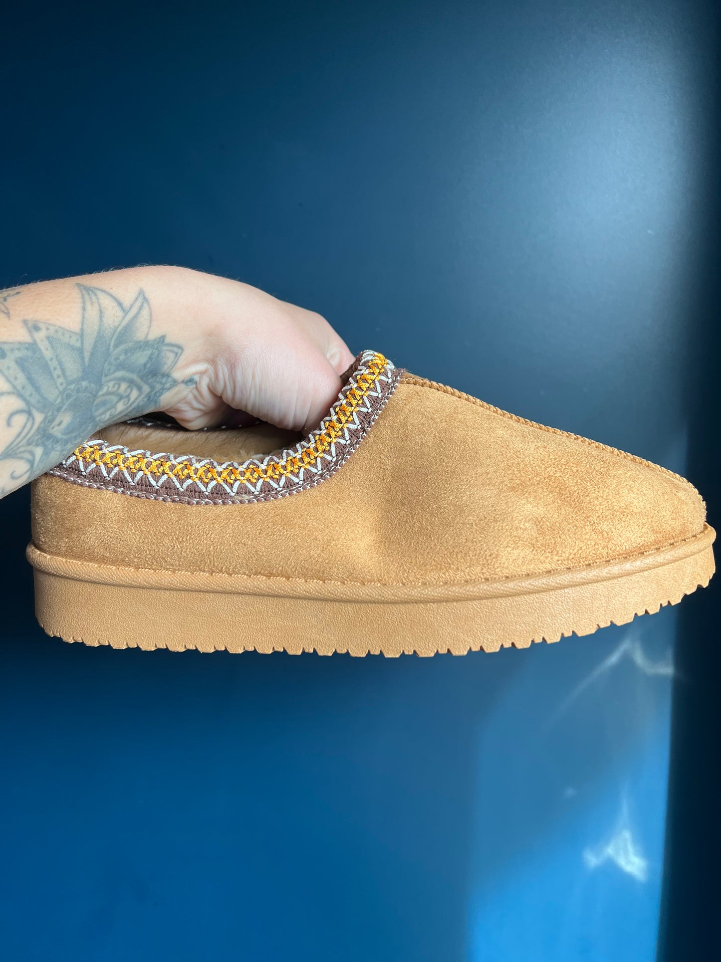 Embroidered Slip On Slippers