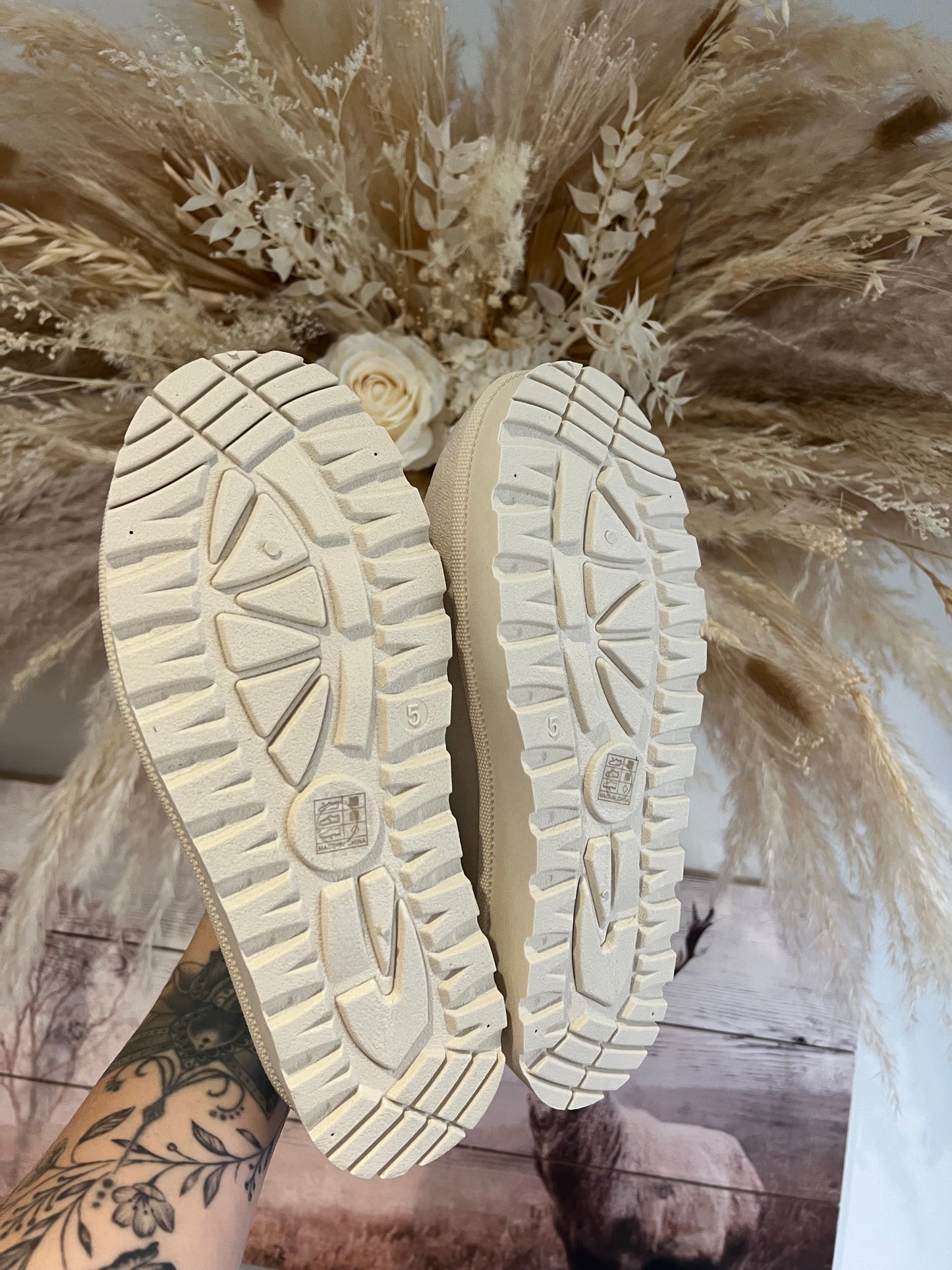 Embroidered Slip On Slippers