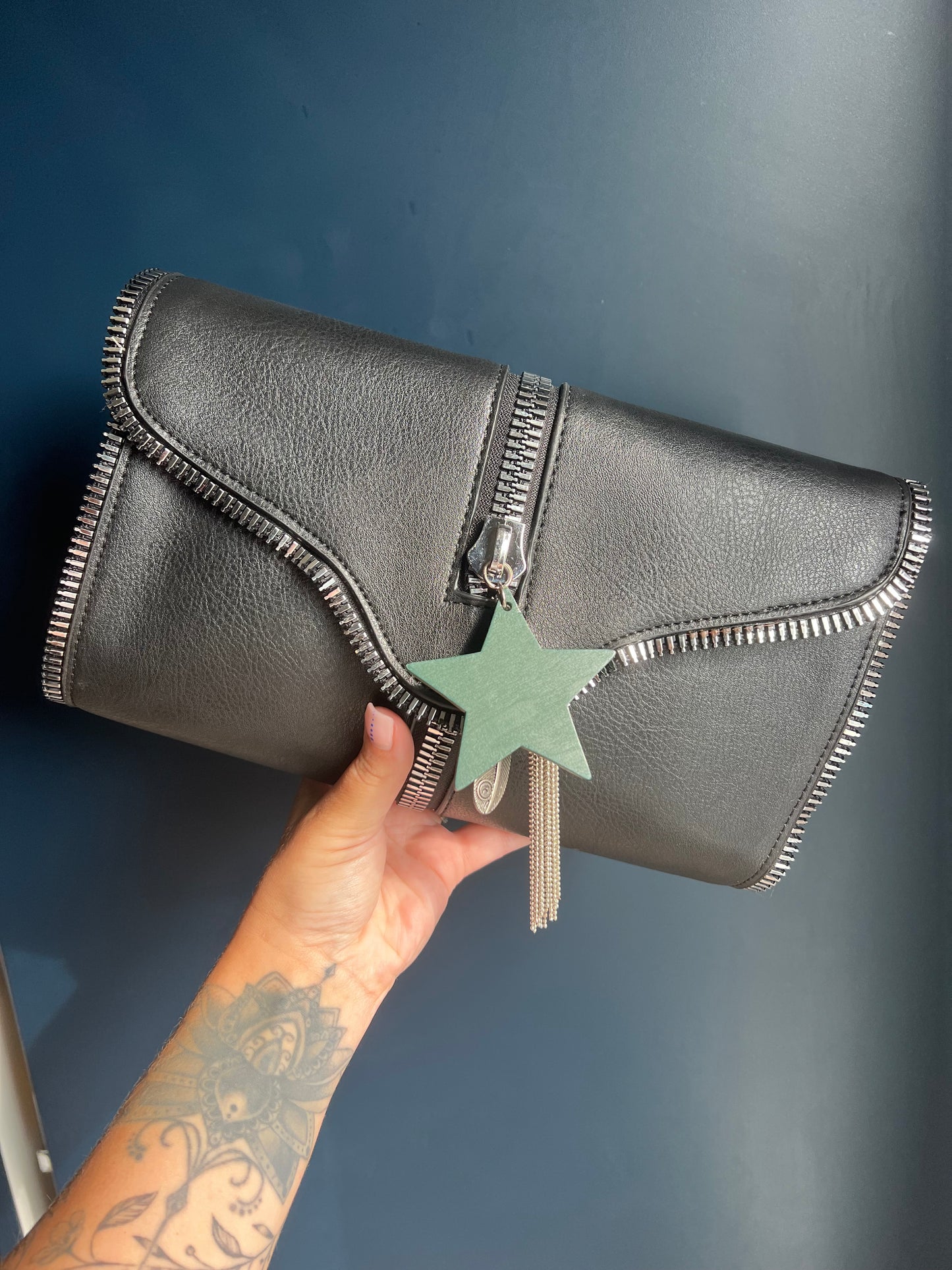 Zip Detail Clutch/Crossbody Bag