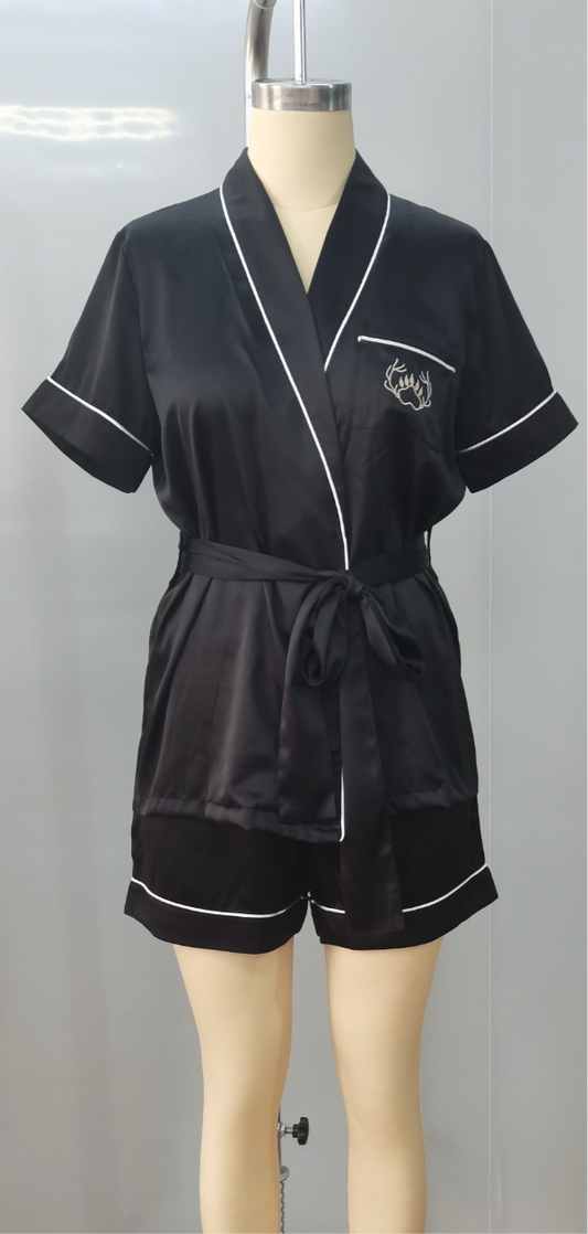 Flora Black Robe Pyjamas