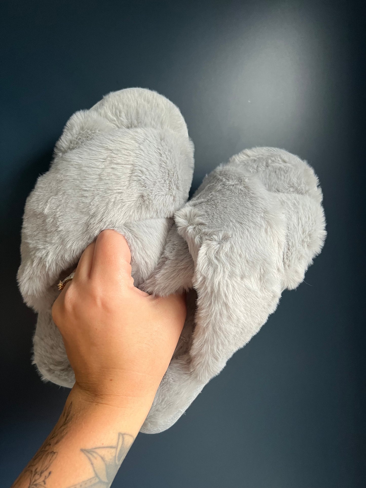 Open Toe Crossover Slippers