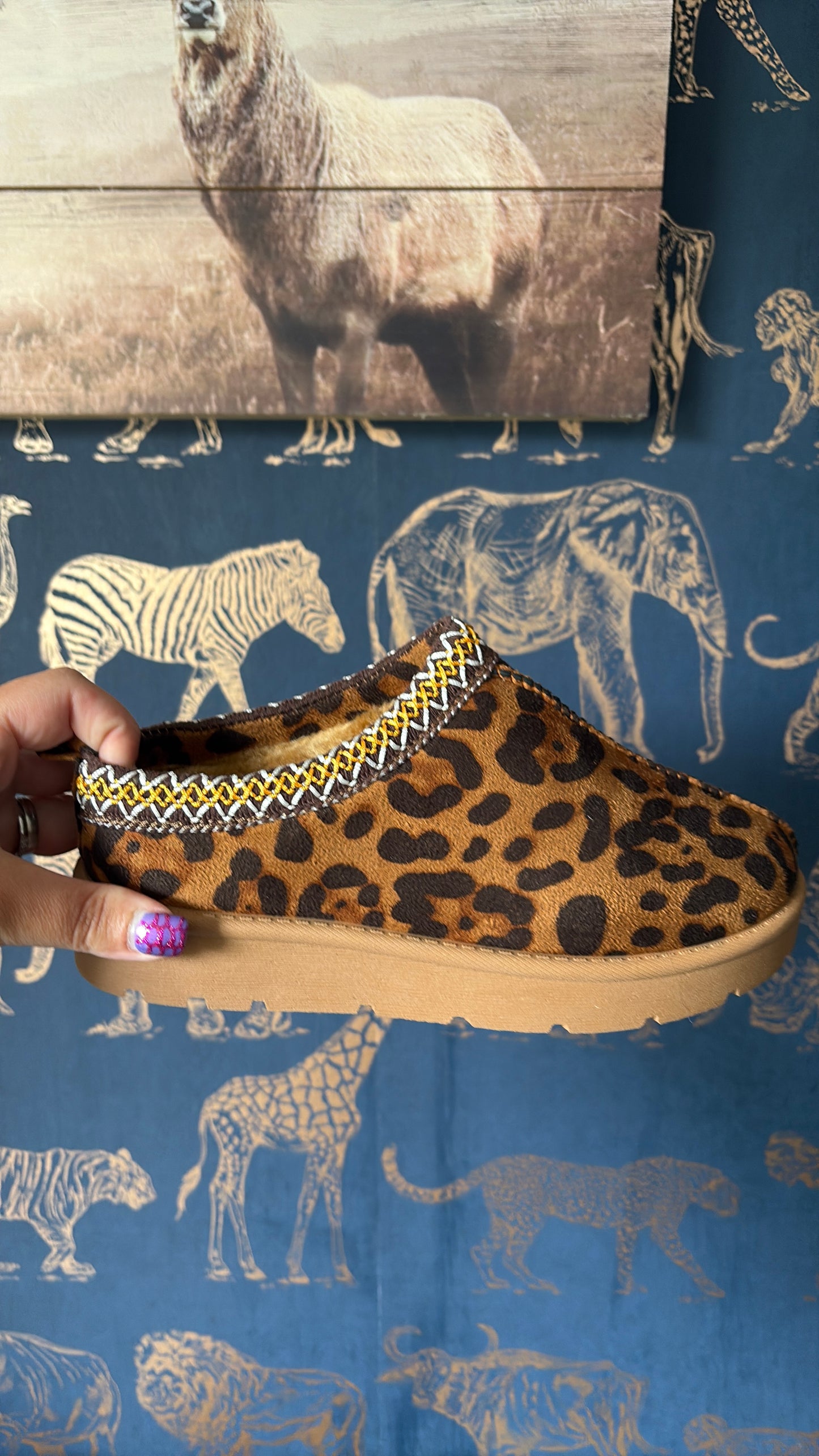 Embroidered Slip On Slippers