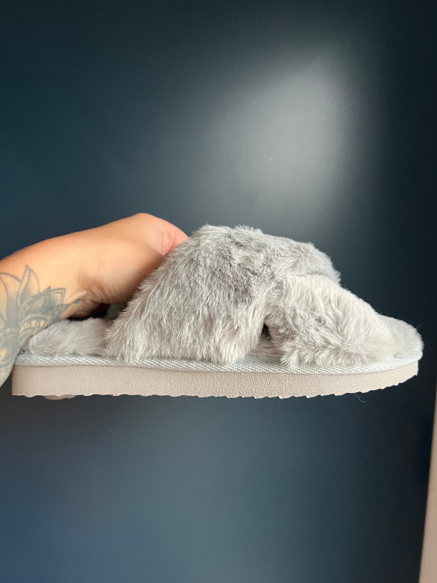 Open Toe Crossover Slippers