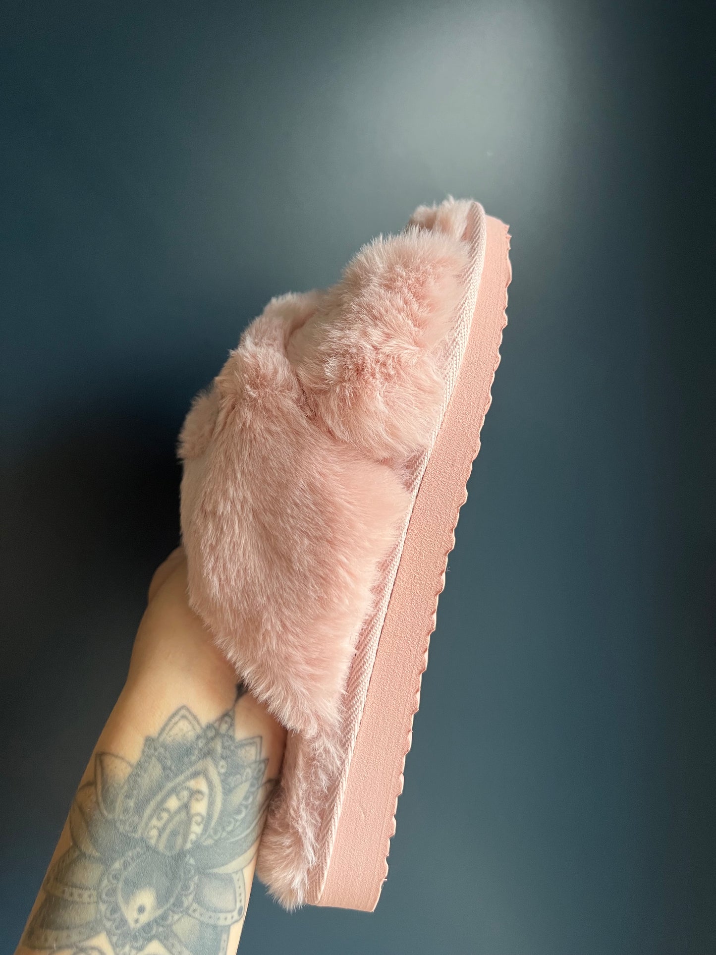 Open Toe Crossover Slippers