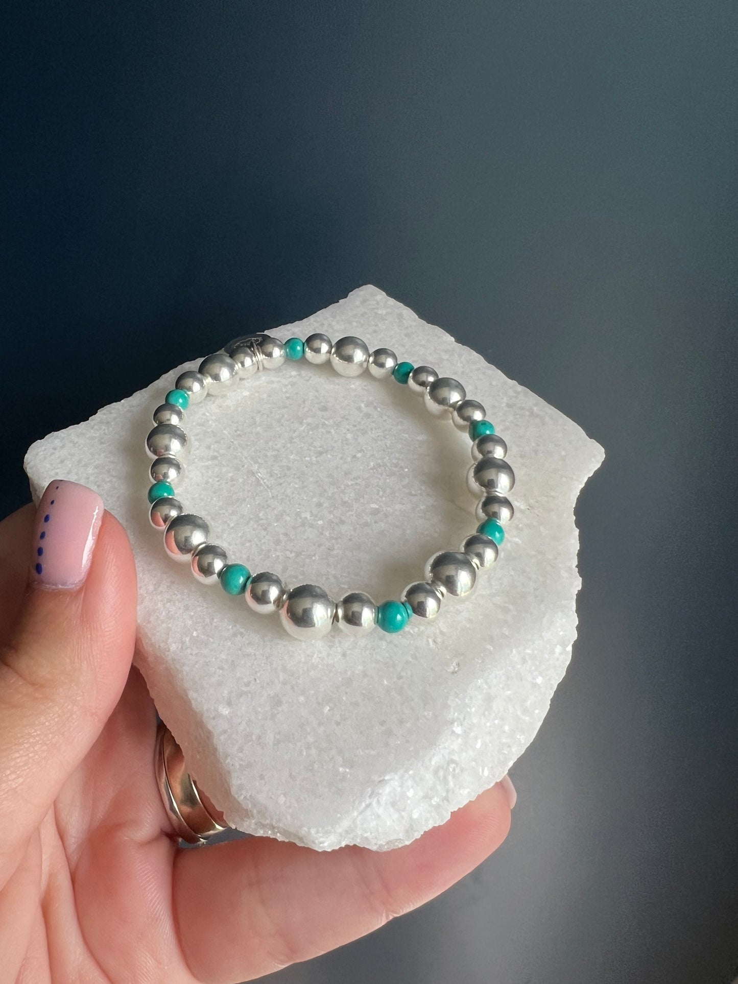 Chunky Turquoise Beaded Bracelet