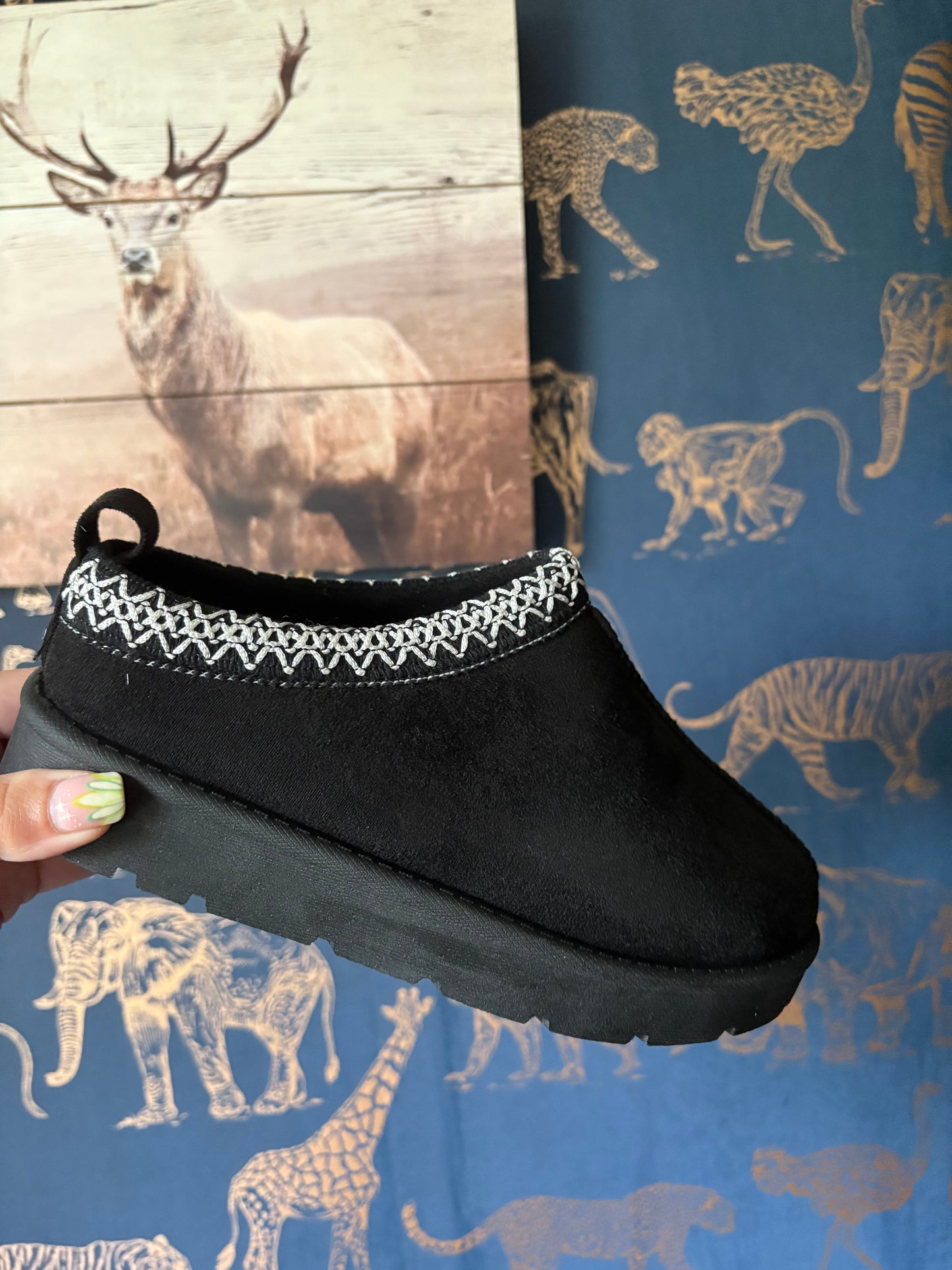 Embroidered Slip On Slippers