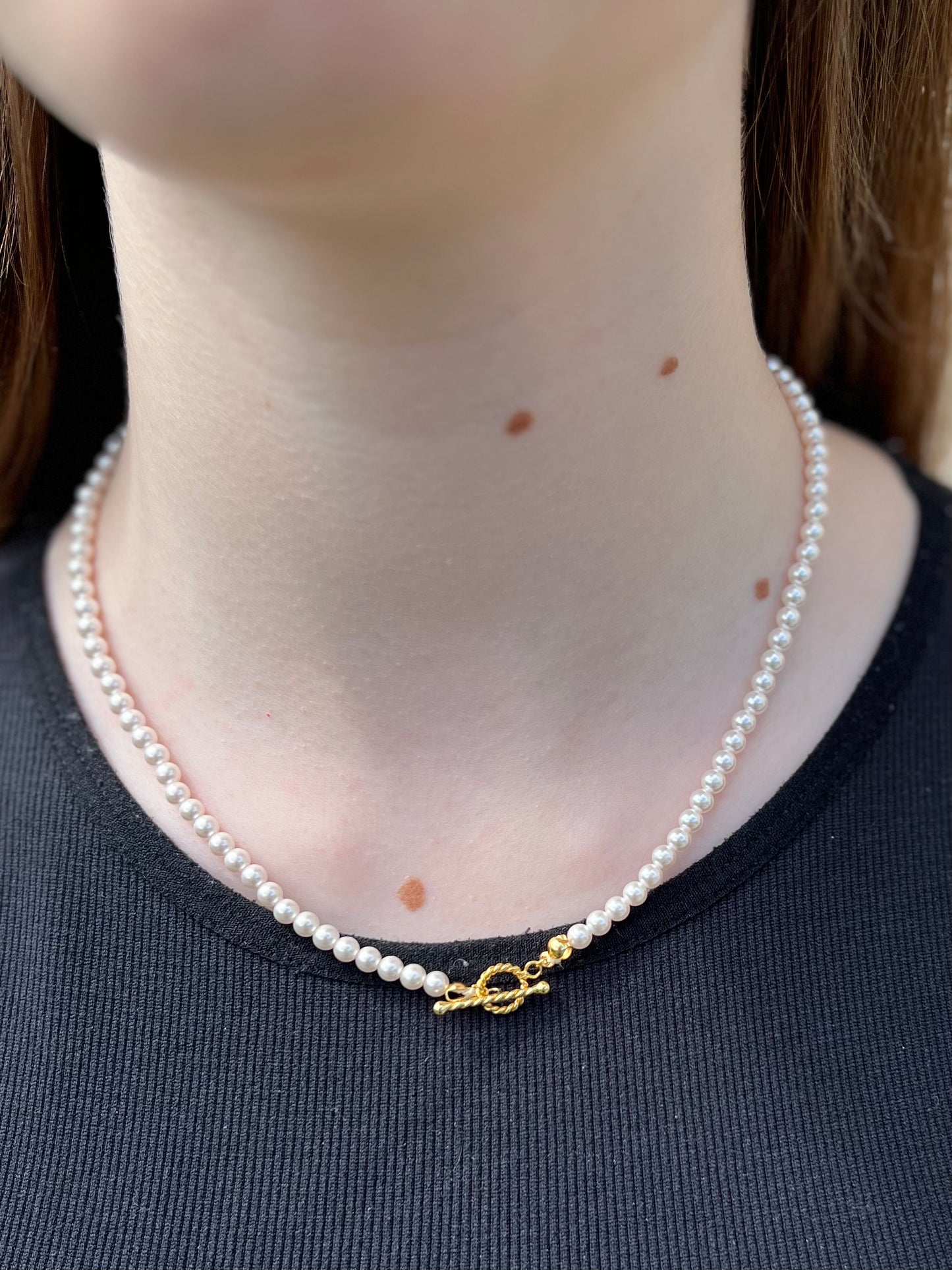 Pearl & Gold T-Bar Necklace